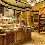 Hotel Hilton Opera 4*