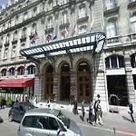 Hilton Opera Hotel 4*